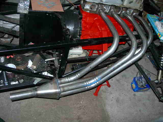 Exhaust Manifold on car